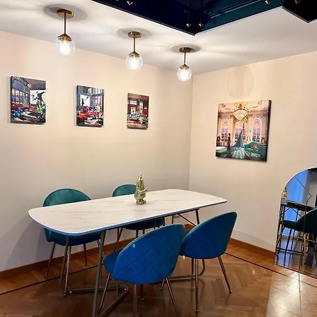 La Casa Di Famiglia - Elegante Immobile Di Prestigio In Centro * Turim