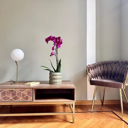 La Casa Di Famiglia - Elegante Immobile Di Prestigio In Centro