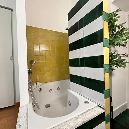 La Casa Di Famiglia - Elegante Immobile Di Prestigio In Centro Apartamento Turim