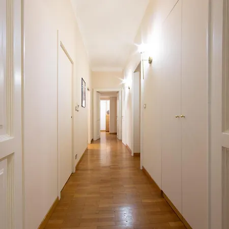 La Casa Di Famiglia - Luxury In Centre With Parking By A Porter 토리노