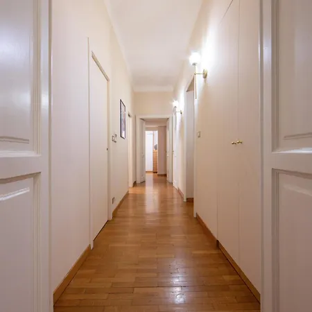 La Casa Di Famiglia - Luxury In Centre With Parking By A Porter 토리노