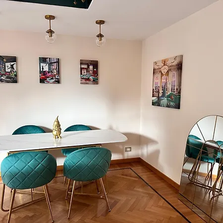 La Casa Di Famiglia - Elegante Immobile Di Prestigio In Centro