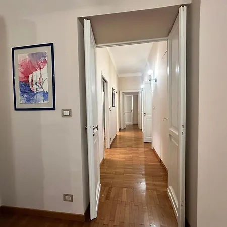 La Casa Di Famiglia - Elegante Immobile Di Prestigio In Centro Διαμέρισμα Τορίνο