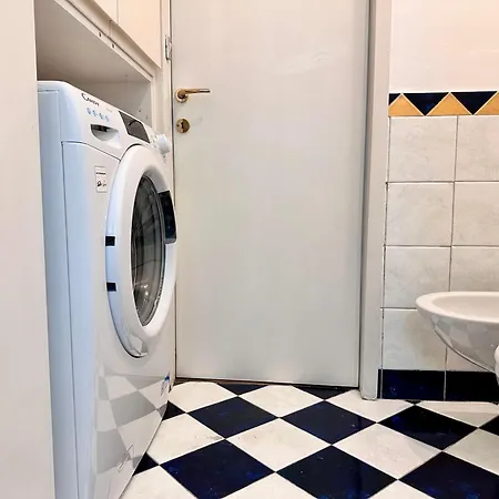 Διαμέρισμα La Casa Di Famiglia - Elegante Immobile Di Prestigio In Centro