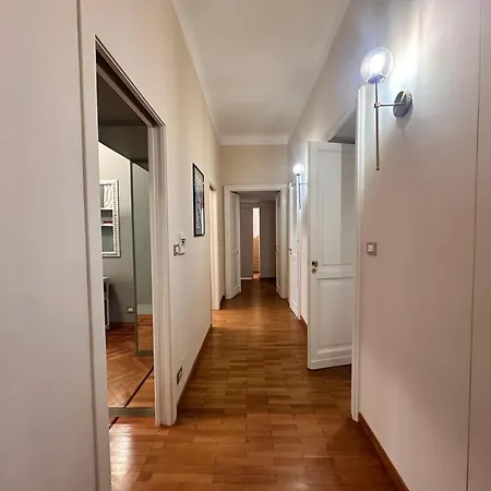 La Casa Di Famiglia - Elegante Immobile Di Prestigio In Centro Διαμέρισμα