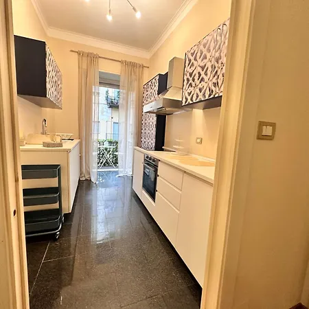 La Casa Di Famiglia - Elegante Immobile Di Prestigio In Centro * Τορίνο