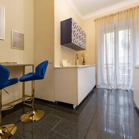 La Casa Di Famiglia - Luxury In Centre With Parking By A Porter Lejlighed